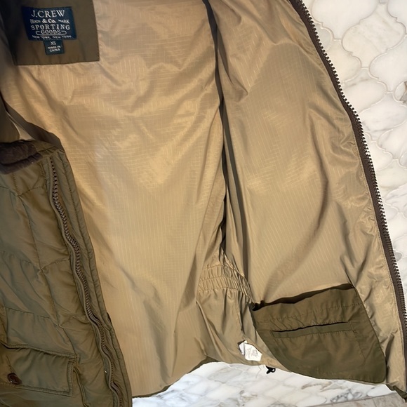 J Crew down filled olive green coat. Size XS - Picture 5 of 12